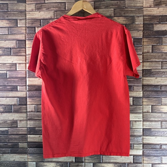 Vintage Medium Fruit of The Loom Red Embroidered Las Vegas T Shirt - Picture 2 of 8